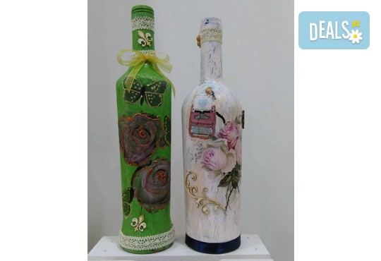 Научете нещо ново и интересно! Еднодневен уъркшоп на тема Декупаж върху бутилка + чаша вино или чай от Ателие Цветна магия! - Снимка 3