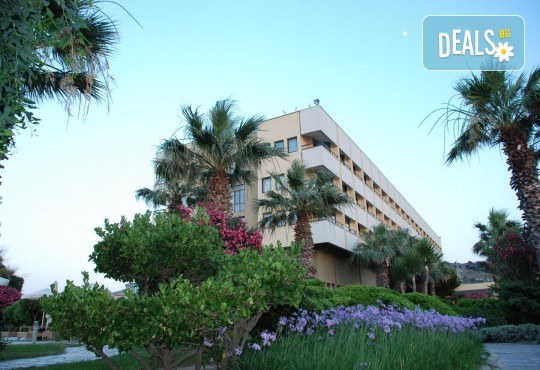 Гореща лятна почивка в Hotel Babaylon 4*, Чешме, Турция! 7 нощувки на база All Inclusive, транспорт и водач от Травел мания - Снимка 3