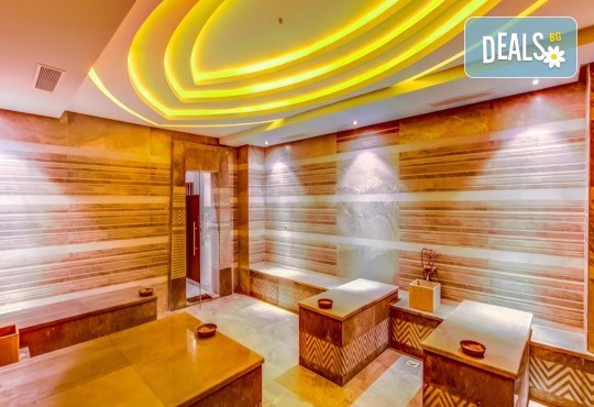 Посетете Египет през октомври! 6 нощувки в AMC Royal Hotel & Spa 5* на база All Inclusive в Хургада и 1 нощувка със закуска в Barcelo Cairo Pyramids 4* в Кайро, самолетен билет и трансфери - Снимка 12