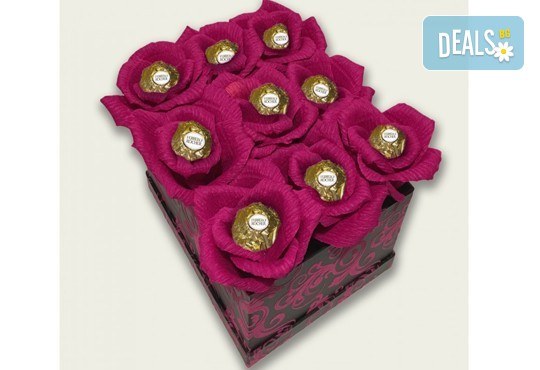 Вземете изкусителна шоколадова кутия със седем или девет бонбона и ръчно изработени цветя от Онлайн магазин за подаръци Банана! - Снимка 6