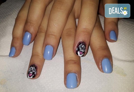Маникюр с гел лак BlueSky и рисувани герои от детски приказки и филмчета: Мечо Пух, Мики Маус, Миньоните и др. от Салон за красота Мечта - Снимка 2