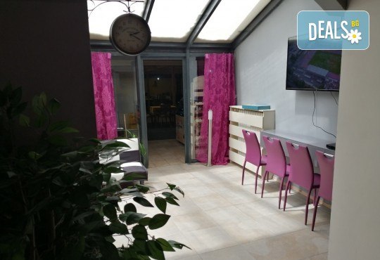 Изграждане на ноктопластика с гел, маникюр с гел лак BlueSky и 10% отстъпка при следващо посещение в салон Atelier Des Fleurs! - Снимка 11