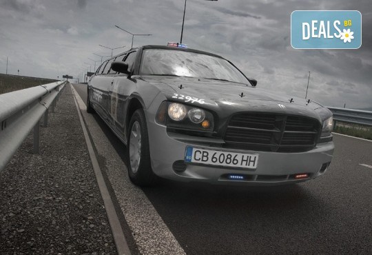 За моминско и ергенско парти! Луксозна холивудска лимузина Dodge Charger Interceptor SHERIFF с личен шофьор от San Diego Limousines - Снимка 4
