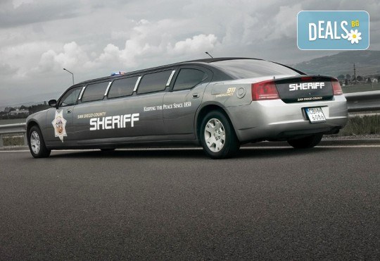 За моминско и ергенско парти! Луксозна холивудска лимузина Dodge Charger Interceptor SHERIFF с личен шофьор от San Diego Limousines - Снимка 3