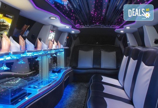 За моминско и ергенско парти! Луксозна холивудска лимузина Dodge Charger Interceptor SHERIFF с личен шофьор от San Diego Limousines - Снимка 5
