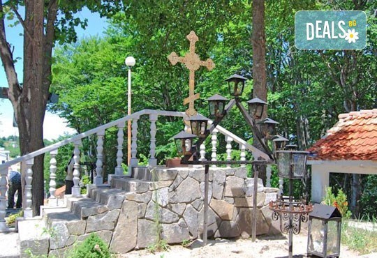 В Кръстова гора на Кръстовден с Дениз Травел! Транспорт, екскурзовод и посещение на Бачковския манастир! - Снимка 3