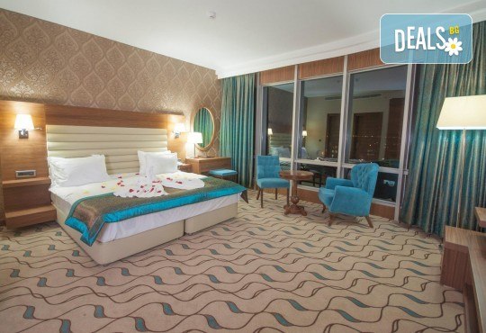 Петзвездна Нова година в Одрин, Турция! 2 нощувки с 2 закуски и 1 вечеря, Новогодишна Гала вечеря с програма в Hotel Margi 5*, възможност за транспорт! - Снимка 4