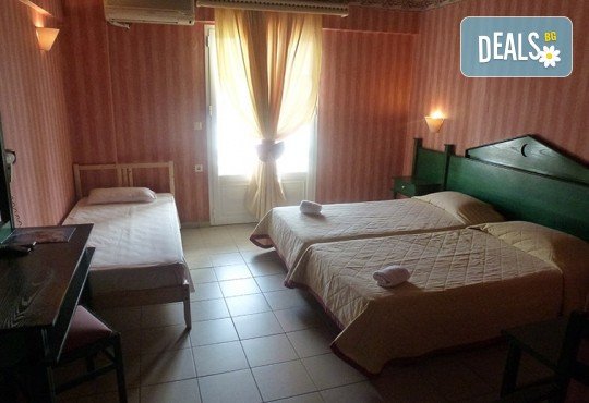 Почивка на о. Закинтос с ТА Солвекс! Самолетен билет, летищни такси, багаж, трансфер, 7 нощувки на база All inclusive в Palazzo Di Zante Hotel & Water Park 4* - Снимка 9