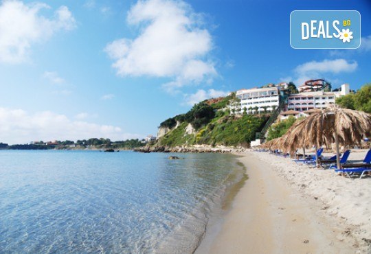Почивка на о. Закинтос с ТА Солвекс! Самолетен билет, летищни такси, багаж, трансфер, 7 нощувки на база All inclusive в Palazzo Di Zante Hotel & Water Park 4* - Снимка 12