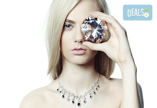 Сияйна кожа! Диамантено микродермабразио на лице в 5 стъпки в салон за красота Beauty Angel! - Снимка 2