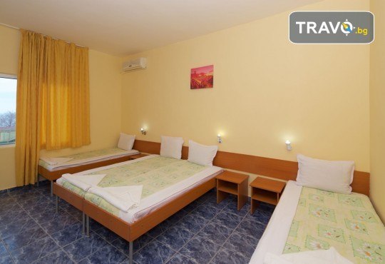 Почивка за 6 септември на Южното Черноморие! 2 нощувки със закуски и 1 вечеря в хотел Мистрал 2*, транспорт, вечеря в с. Бата и посещение на о. Св. Анастасия - Снимка 7