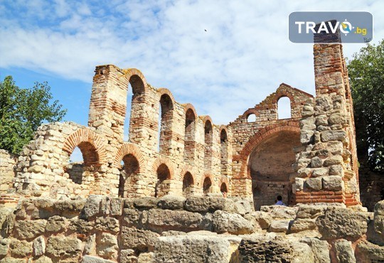 Почивка за 6 септември на Южното Черноморие! 2 нощувки със закуски и 1 вечеря в хотел Мистрал 2*, транспорт, вечеря в с. Бата и посещение на о. Св. Анастасия - Снимка 5