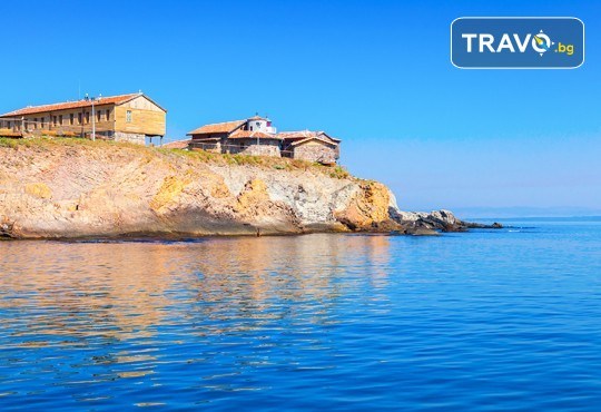 Почивка за 6 септември на Южното Черноморие! 2 нощувки със закуски и 1 вечеря в хотел Мистрал 2*, транспорт, вечеря в с. Бата и посещение на о. Св. Анастасия - Снимка 2