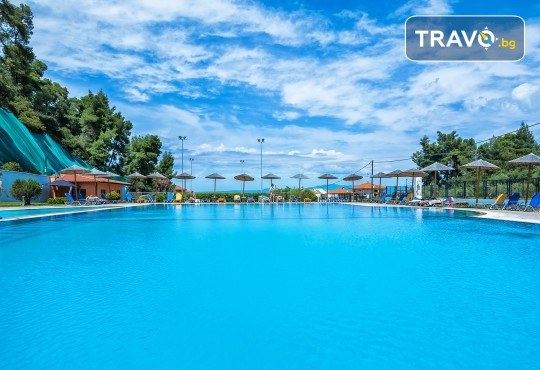 Морска почивка през септември в Atrium Hotel 4*, Пефкохори! 5 нощувки със закуски и вечери, транспорт - Снимка 9