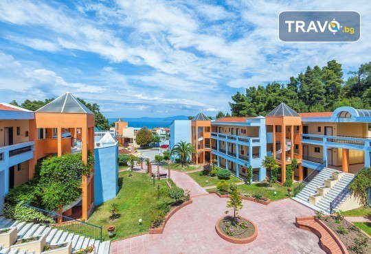 Морска почивка през септември в Atrium Hotel 4*, Пефкохори! 5 нощувки със закуски и вечери, транспорт - Снимка 3