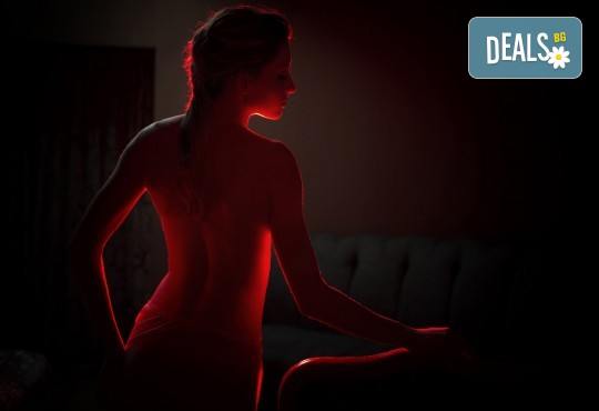 Будоарна или еротична фотосесия с продължителност 2 ч. на посочена от клиента локация в София и региона от Студио Арт! - Снимка 2