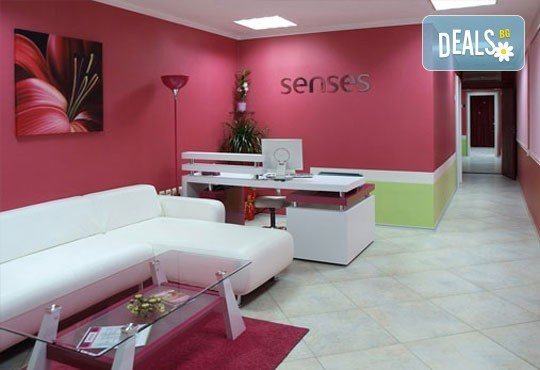 Романтичен СПА пакет за двама в Senses Massage & Recreation - масаж, перлена вана, вино и трансфер с лимузина Lincoln - Снимка 11