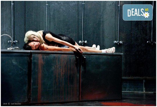 Гледайте комедията Килър Джо с Малин Кръстев на 8-ми октомври (вторник) в Малък градски театър Зад канала! - Снимка 7