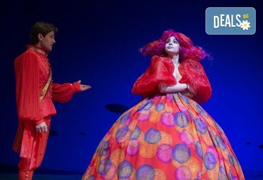 Гледайте с децата Малката морска сирена на 12.10. от 11 ч., в Театър ''София'', билет за двама! С награда Икар 2017 за сценография! - Снимка 3