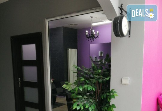 Изграждане на ноктопластика с гел, маникюр с гел лак BlueSky и 10% отстъпка при следващо посещение в салон Atelier Des Fleurs! - Снимка 11