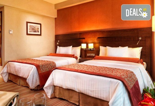 Нова година 2020 в Courtyard By Marriott Istanbul International Airport 4*, Истанбул, с Караджъ Турс! 3 нощувки със закуски, басейн, сауна, Гала вечеря и транспорт - Снимка 7