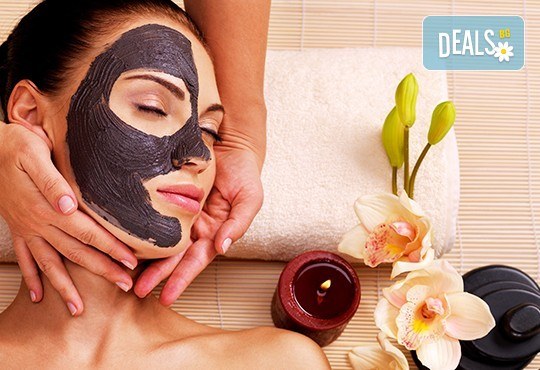 Лифтинг масаж на лице, шия и деколте + компрес и маска с кал от Мъртво море в студио Магнифико! - Снимка 1