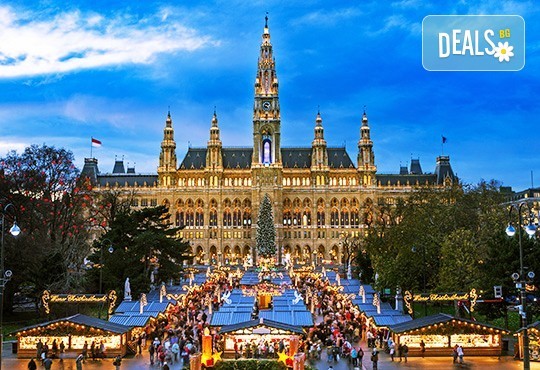 Коледна магия в Будапеща и Братислава с Дари Травел! 2 нощувки със закуски, транспорт, програма в Братислава и възможност за посещение на Виена - Снимка 10