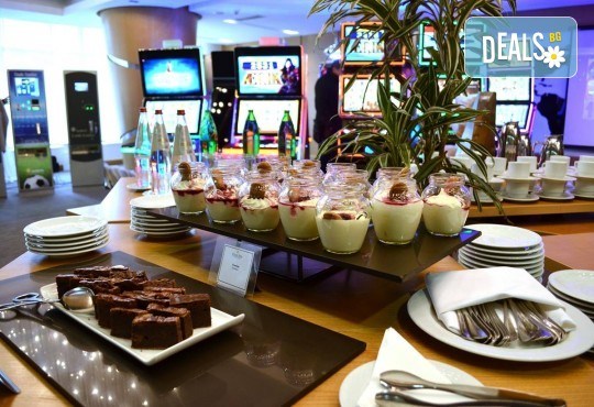 Last minute! Нова година в Белград! 2 нощувки със закуски в СПА хотел Tulip Inn 3*, вечеря и Новогодишна вечеря с жива музика и неограничени напитки, басейн и СПА - Снимка 8