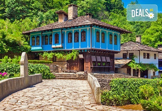 Еднодневна екскурзия до Габрово, Етъра и Соколски манастир, на 12.10., с ТА Поход! Транспорт, екскурзовод и програма - Снимка 1