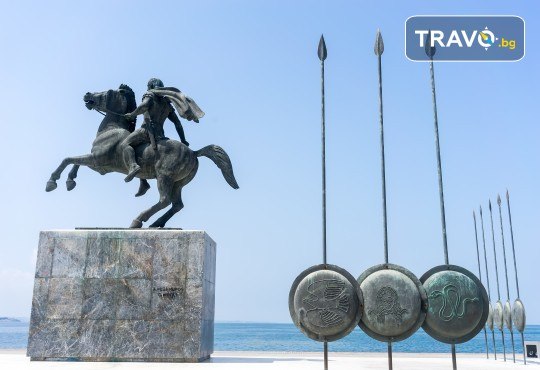 Отпразнувайте Нова година в Паралия Катерини, Гърция! 3 нощувки с 3 закуски и 2 вечери, транспорт с дневен преход и водач - Снимка 6