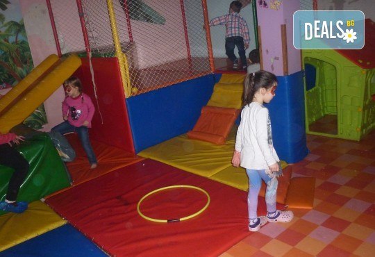 Наем за 1 час на детски клуб за рожден ден или друг празник, с музика, играчки и много забавления от Парти клуб Слънчо - Снимка 4