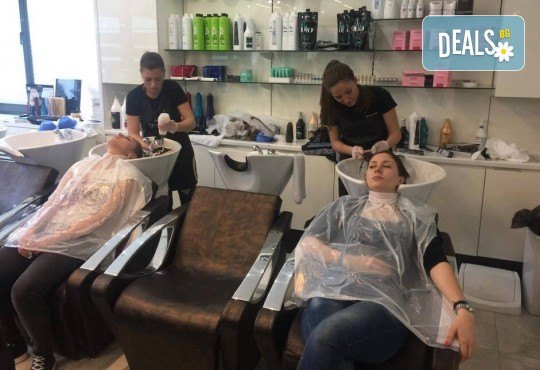 Слънце в косите! Свежи кичури с шапка или фолио, терапия и оформяне на косата със сешоар в Салон за красота B Beauty! - Снимка 6