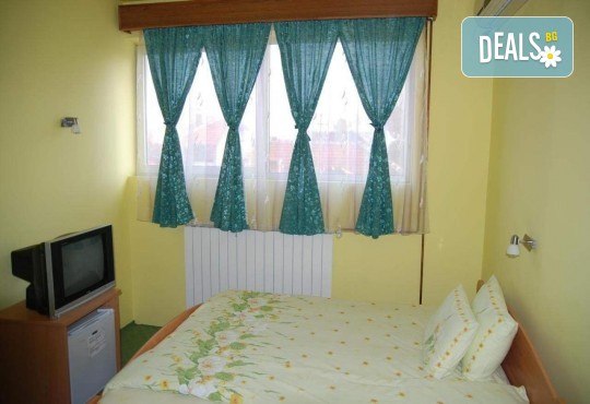 Посрещнете Новата 2020 година в Пирот! 1 нощувка със закуска и празнична вечеря в Hotel Gali 2*, транспорт и посещение на Цариброд - Снимка 5