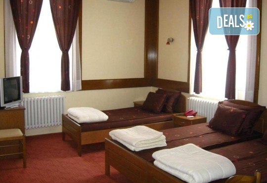 Посрещнете Новата 2020 година в Пирот! 1 нощувка със закуска и празнична вечеря в Hotel Gali 2*, транспорт и посещение на Цариброд - Снимка 4