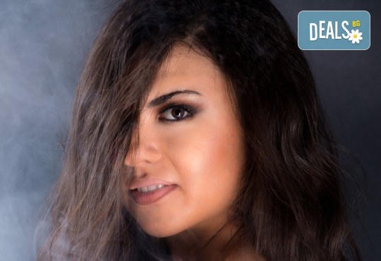 Професионална индивидуална фотосесия в студио или на открито + 10 кадъра с дълбок ретуш от фотостудио Arsov Image! - Снимка 6