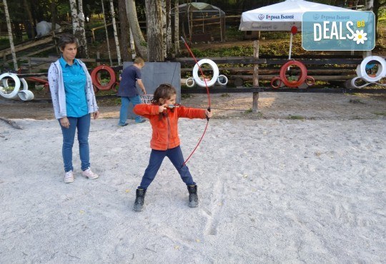 Рожден ден в конна база София - Юг - 3 часа детско парти за до 10 деца с конна езда, стрелба с лък, батут, тролей, викторини, забавни игри и много други забавления! - Снимка 6