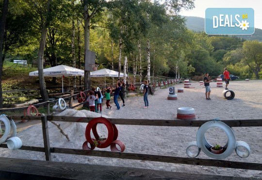 Рожден ден в конна база София - Юг - 3 часа детско парти за до 10 деца с конна езда, стрелба с лък, батут, тролей, викторини, забавни игри и много други забавления! - Снимка 7