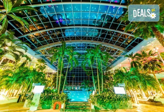 Тропическо уикенд бягство в Румъния! 1 нощувка и закуска, транспорт, трансфер до Therme Bucharest и водач от Луксъри Травел! - Снимка 2