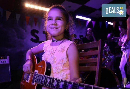 1 или 2 урока по пеене, китара, барабани, пиано, бас китара, саксофон, гайда или друг инструмент при преподавател в Rock School - Снимка 2