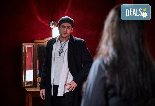 Гледайте Станка Калчева и Силвия Лулчева в „Като трохи на прозореца“ на 24.10. от 19 ч. в Младежки театър, камерна сцена, 1 билет - Снимка 12