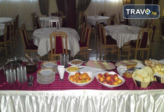 Купон по сръбски за Нова година! 2 нощувки в Лесковац с 2 закуски и 1 вечеря с неограничена консумация на напитки, възможност за транспорт - Снимка 8