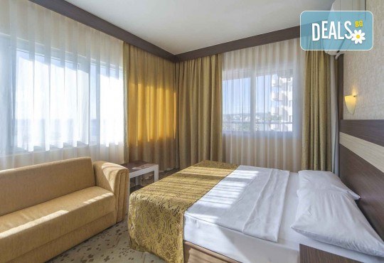 Ранни записвания за почивка през лятото на 2020! 7 нощувки на база Ultra All Inclusive в Lonicera World 4* в Алания - Снимка 4