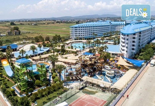 5-звездна почивка на супер цена! 7 нощувки на база Ultra All Inclusive в Crystal Admiral 5* в Сиде и възможност за транспорт от Belprego Travel! - Снимка 2