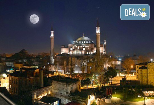 На супер цена до изчерпване на местата! Нова година в Истанбул - 3 нощувки със закуски в Yaztur Hotel 3*, транспорт, посещение на мол Forum - Снимка 4