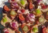 Микс от 100 или 150 броя разнообразни месни хапки, завършени със свежи зеленчуци, аранжирани и готови за сервиране, от Кетъринг груп 7! - thumb 3