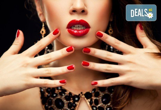 Апаратен маникюр за идеално оформени кожички - Класически или френски, с гел лак и бонус: сваляне на стар гел лак в студио за красота Velesa! - Снимка 2