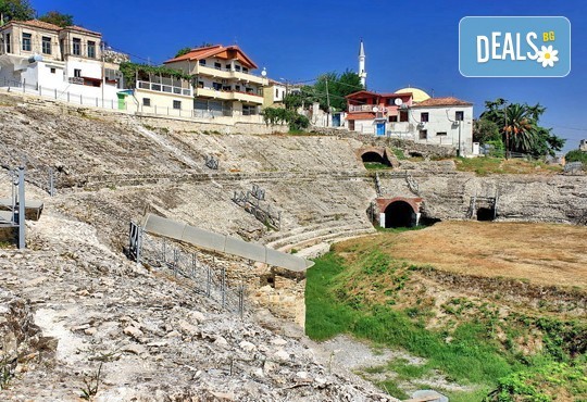 Екскурзия по Коледа в Охрид, Скопие, Тирана и Дуръс, с ТО Поход! 2 нощувки със закуски, транспорт и екскурзовод - Снимка 10