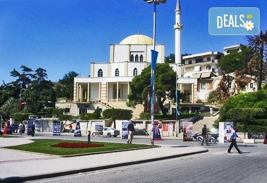 Екскурзия по Коледа в Охрид, Скопие, Тирана и Дуръс, с ТО Поход! 2 нощувки със закуски, транспорт и екскурзовод - Снимка 11