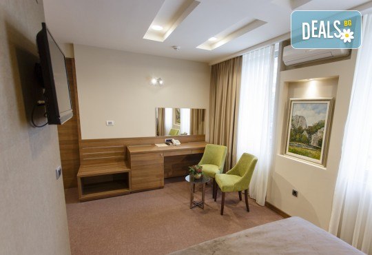 Нова година по сръбски! 3 нощувки с 3 закуски и 2 празнични вечери в Hotel Kragujevac 3*, транспорт и програма в Ниш и Крагуевац - Снимка 7