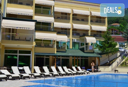 Нова Година 2020 в Охрид, Hotel Filip 4*, с Дари Травел! 3 нощувки със закуски, 2 вечери, Новогодишна вечеря в хотел Belvedere 4*, по желание транспорт - Снимка 6